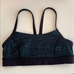 Lululemon sports bra